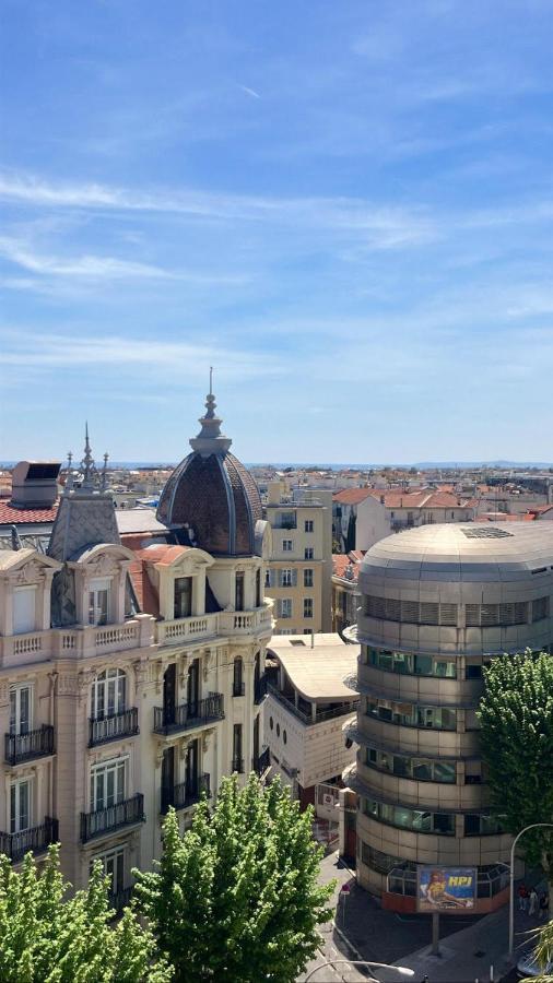 Appartement 2 Pieces En Etage Eleve, Centre-Ville Au Calme, Petite Vue Mer นีซ ภายนอก รูปภาพ